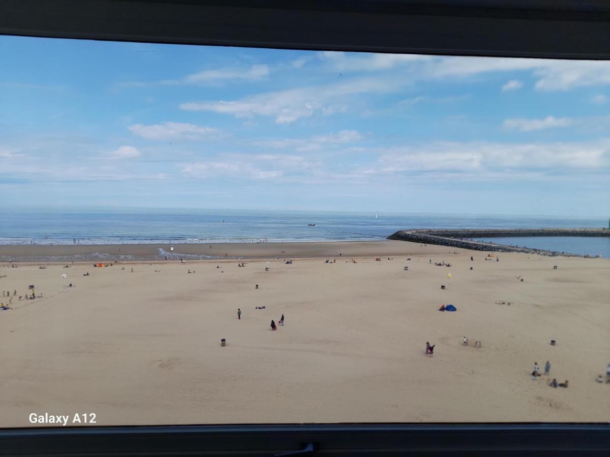 Studio Albert Met Prachtig Zeezicht Oostende Bagian luar foto